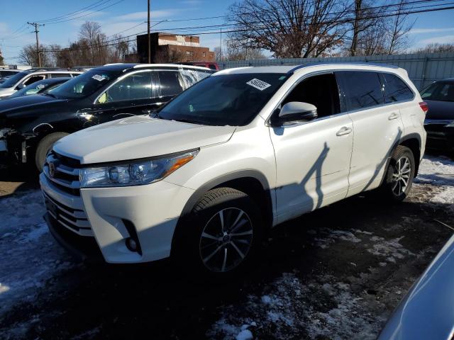 TOYOTA HIGHLANDER 2018 with VIN 5TDJZRFH0JS846445 - Photo from auction