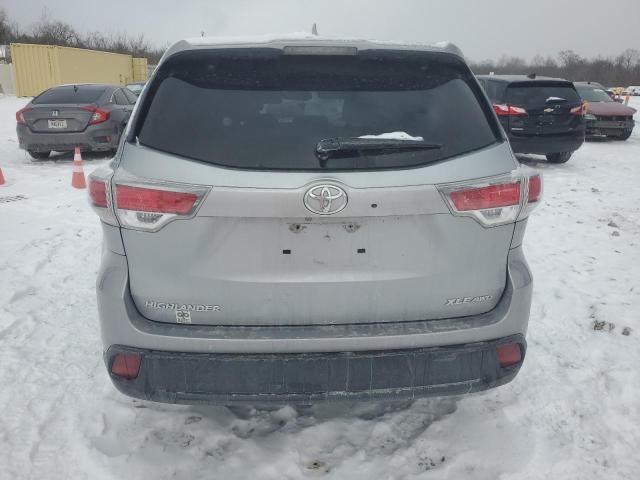 Photo 6 from auction – 2015 TOYOTA HIGHLANDER with VIN 5TDJKRFH2FS159611
