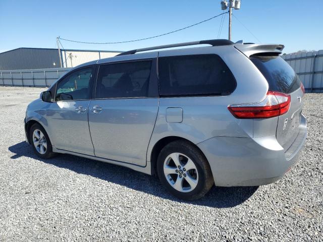Photo 2 from auction – 2018 TOYOTA SIENNA LE with VIN 5TDKZ3DC2JS900949