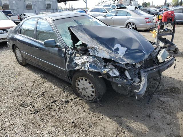 Photo 4 from auction – 1997 HONDA ACCORD EX with VIN 1HGCD5668VA262569