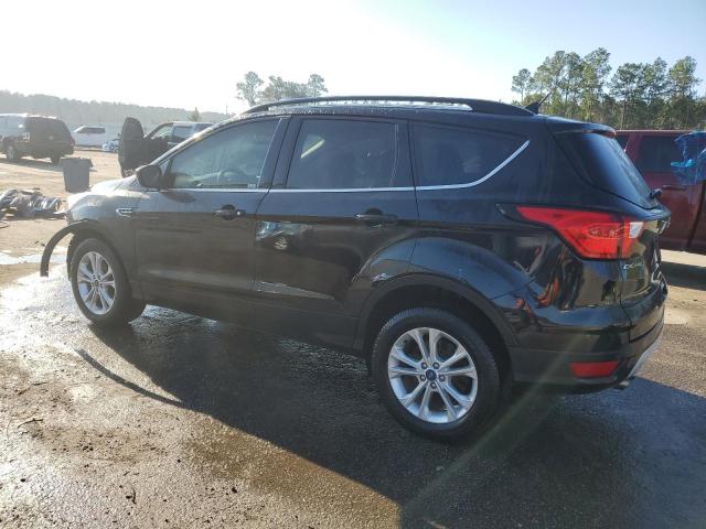 Photo 2 from auction – 2019 FORD ESCAPE SEL with VIN 1FMCU0HD8KUC45001