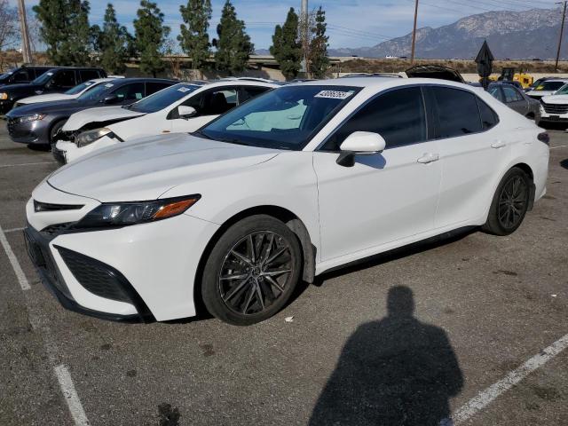 Photo 1 from auction – 2022 TOYOTA CAMRY SE with VIN 4T1G11AK4NU686203