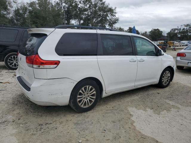 Photo 3 from auction – 2014 TOYOTA SIENNA XLE with VIN 5TDYK3DC4ES507023