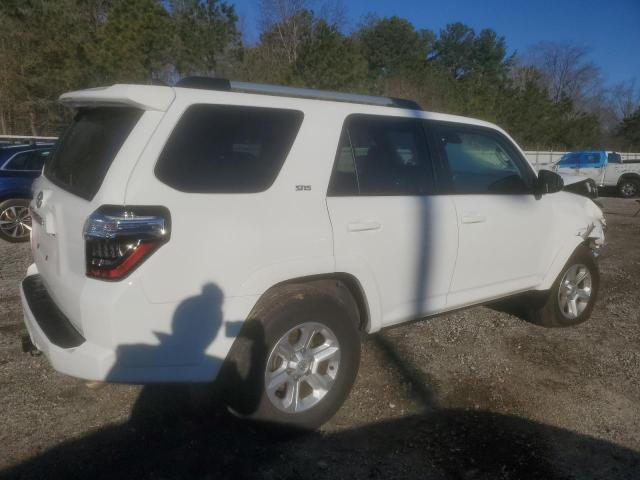 Photo 3 from auction – 2024 TOYOTA 4RUNNER SR with VIN JTEMU5JR2R6255674