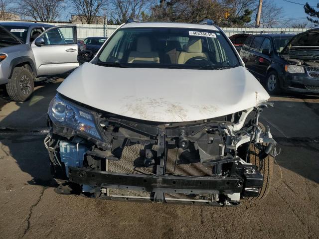 Photo 5 from auction – 2015 TOYOTA RAV4 XLE with VIN JTMRFREV0FD138962