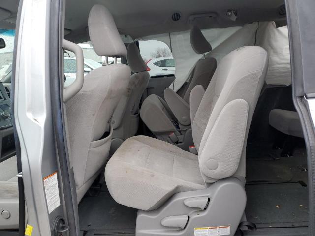 Photo 11 from auction – 2017 TOYOTA SIENNA LE with VIN 5TDJZ3DC5HS173988
