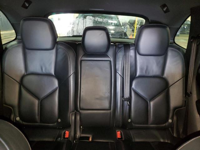 Photo 10 from auction – 2012 PORSCHE CAYENNE with VIN WP1AA2A29CLA05521