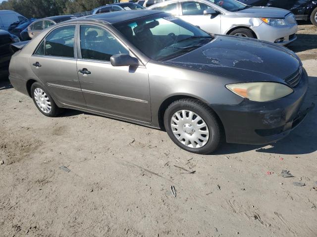 Photo 4 from auction – 2004 TOYOTA CAMRY LE with VIN 4T1BE30K54U933237