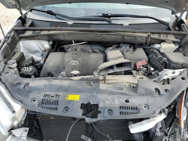Photo 12 from auction – 2017 TOYOTA HIGHLANDER with VIN 5TDJZRFH3HS521587