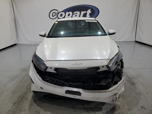 Photo 5 from auction – 2023 KIA FORTE LX with VIN 3KPF24AD8PE537388