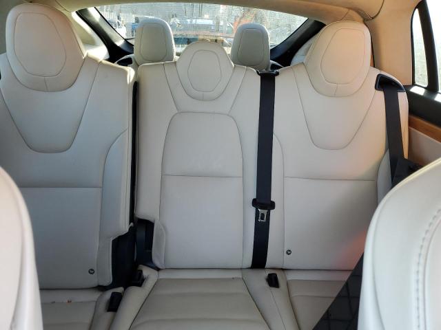 Photo 11 from auction – 2018 TESLA MODEL X with VIN 5YJXCAE2XJF115410