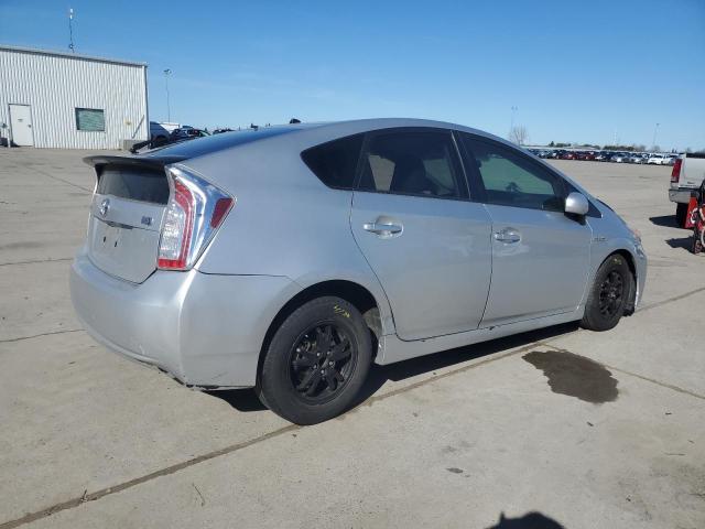 Photo 3 from auction – 2013 TOYOTA PRIUS with VIN JTDKN3DU1D0347884