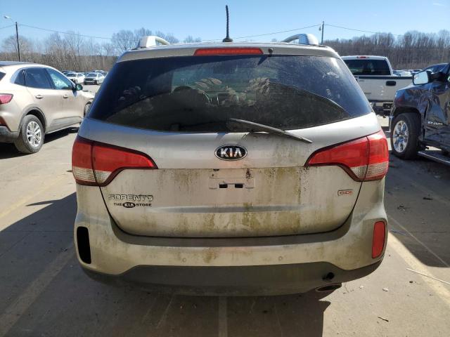 Photo 6 from auction – 2015 KIA SORENTO LX with VIN 5XYKT4A65FG658426