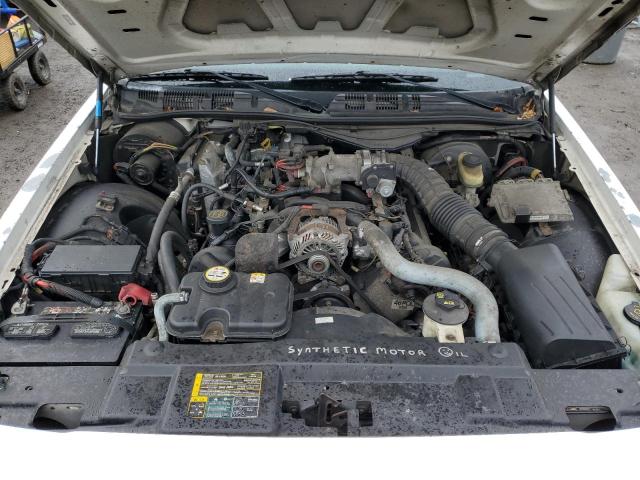 Photo 11 from auction – 2005 FORD CROWN VICT with VIN 2FAHP71W65X114979