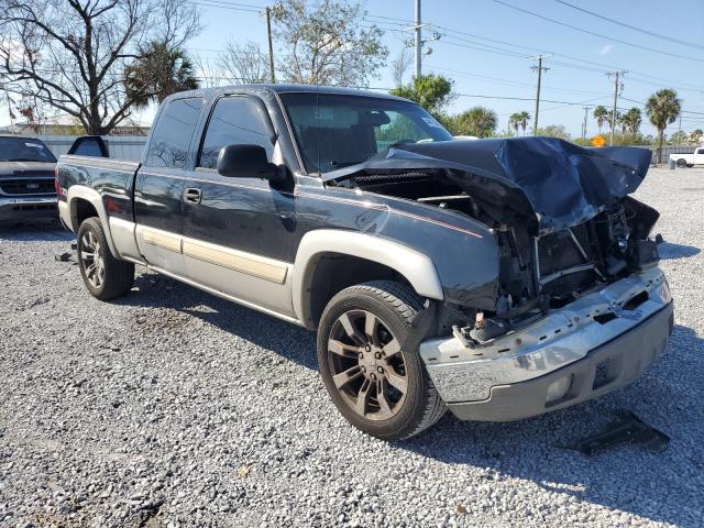 Фото 4 с аукциона – 2004 CHEVROLET SILVERADO с VIN 2GCEK19V541125476