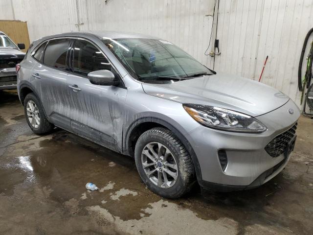 Photo 4 from auction – 2021 FORD ESCAPE SE with VIN 1FMCU9G67MUA01141
