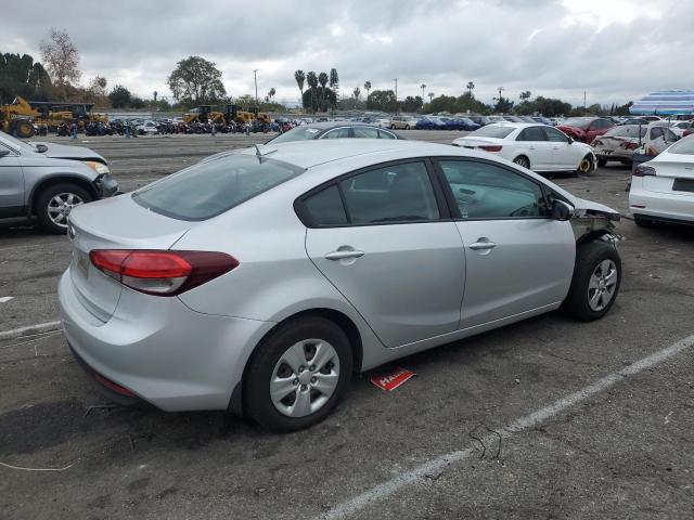 Photo 3 from auction – 2017 KIA FORTE LX with VIN 3KPFK4A74HE017796