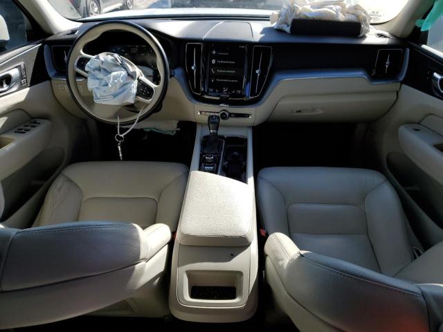 Photo 8 from auction – 2018 VOLVO XC60 T5 with VIN LYV102RK8JB069673