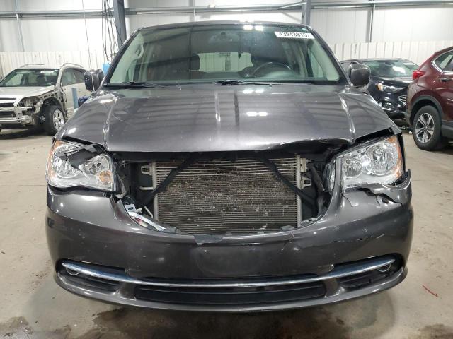 Photo 5 from auction – 2016 CHRYSLER TOWN & COU with VIN 2C4RC1BG8GR267546