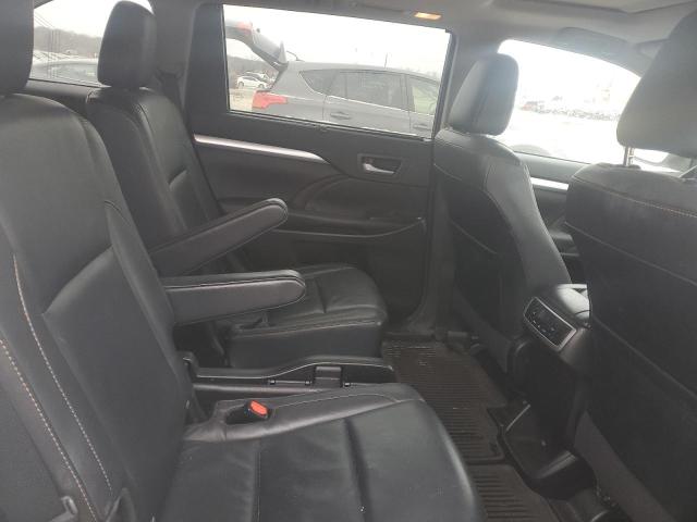 Photo 11 from auction – 2016 TOYOTA HIGHLANDER with VIN 5TDJKRFH0GS327747
