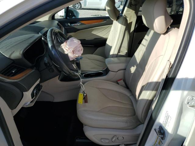 Photo 7 from auction – 2017 LINCOLN MKC SELECT with VIN 5LMCJ2D91HUL45730