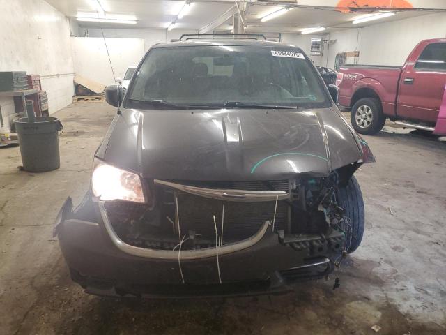 Photo 5 from auction – 2015 CHRYSLER TOWN & COU with VIN 2C4RC1BG5FR560805