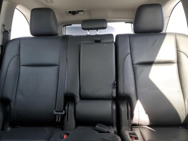 Photo 10 from auction – 2018 TOYOTA HIGHLANDER with VIN 5TDJZRFH8JS821003