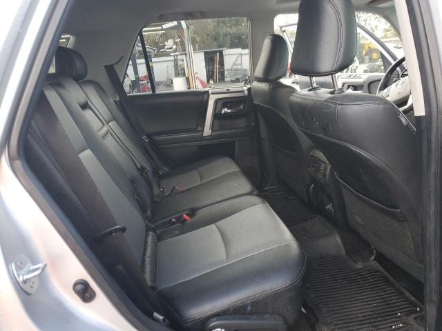 Photo 11 from auction – 2020 TOYOTA 4RUNNER SR with VIN JTEBU5JR5L5826322