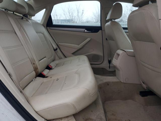 Photo 10 from auction – 2014 VOLKSWAGEN PASSAT S with VIN 1VWAT7A33EC058197