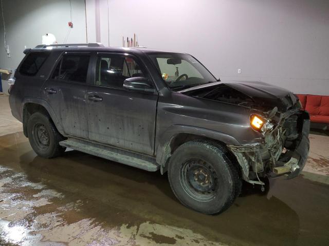Photo 4 from auction – 2017 TOYOTA 4RUNNER SR with VIN JTEBU5JR1H5473634