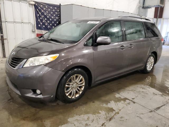 TOYOTA SIENNA XLE 2011 with VIN 5TDYK3DC6BS137690 - Photo from auction