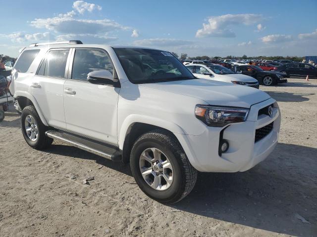 Photo 4 from auction – 2019 TOYOTA 4RUNNER SR with VIN JTEBU5JR9K5725833