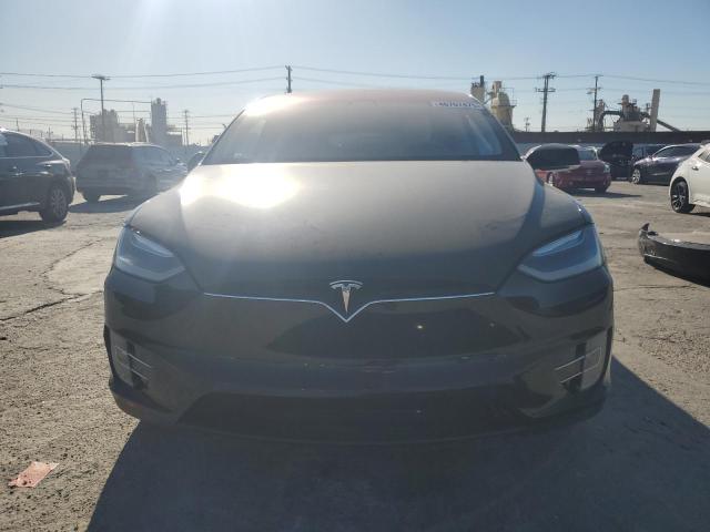 Photo 6 from auction – 2017 TESLA MODEL X with VIN 5YJXCAE23HF062687