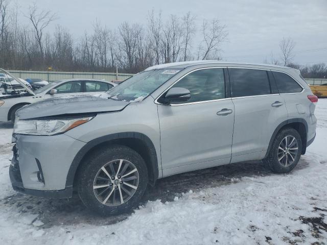 TOYOTA HIGHLANDER 2017 с VIN 5TDJZRFH7HS461023 - Снимка от търг