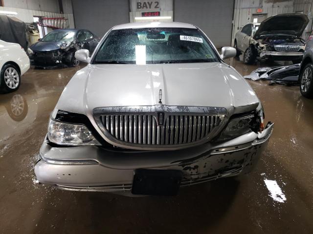 Photo 5 from auction – 2011 LINCOLN TOWN CAR S with VIN 2LNBL8CV6BX754459