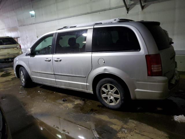 Photo 2 from auction – 2010 CHRYSLER TOWN & COU with VIN 2A4RR8DX7AR368437