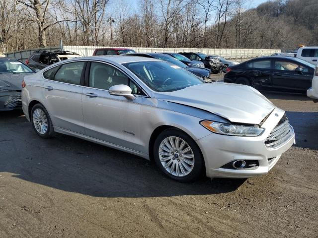 Photo 4 from auction – 2016 FORD FUSION SE with VIN 3FA6P0LU1GR142393