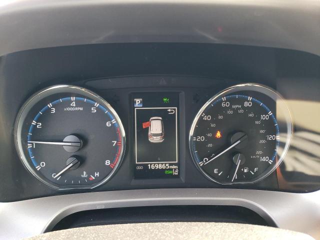 Photo 9 from auction – 2018 TOYOTA RAV4 LIMIT with VIN JTMDFREV6JD233304