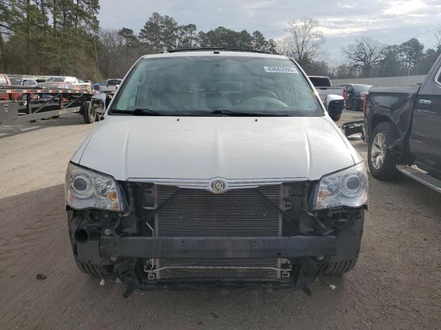 Photo 5 from auction – 2010 CHRYSLER TOWN & COU with VIN 2A4RR6DXXAR149041