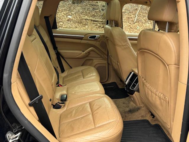 Photo 6 from auction – 2014 PORSCHE CAYENNE with VIN WP1AA2A26ELA05883