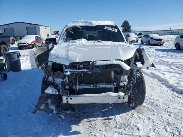 Photo 5 from auction – 2018 TOYOTA 4RUNNER SR with VIN JTEBU5JR0J5501770