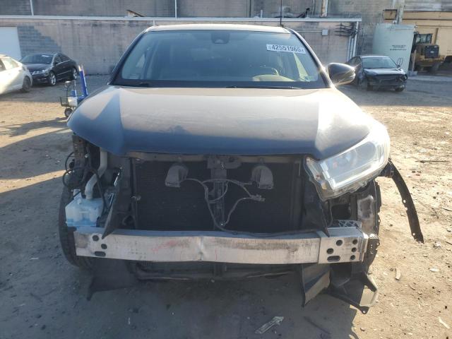 Photo 5 from auction – 2017 TOYOTA HIGHLANDER with VIN 5TDBZRFH6HS473331