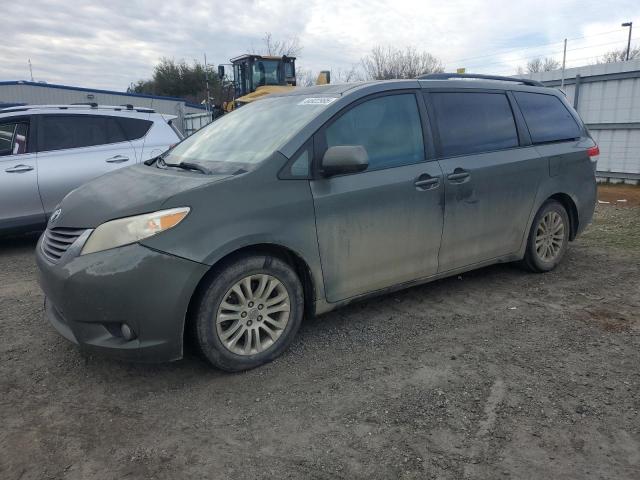 TOYOTA SIENNA XLE 2011 with VIN 5TDYK3DC7BS154238 - Photo from auction