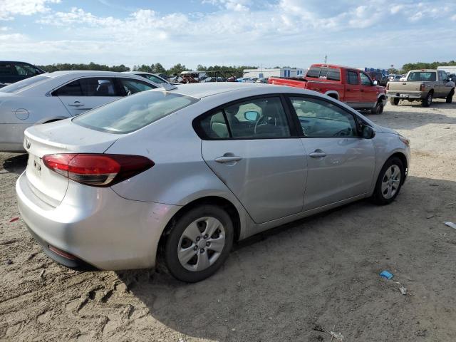 Photo 3 from auction – 2018 KIA FORTE LX with VIN 3KPFK4A73JE255838