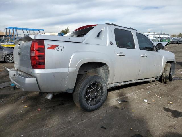 Photo 3 from auction – 2013 CHEVROLET AVALANCHE with VIN 3GNTKFE71DG151504