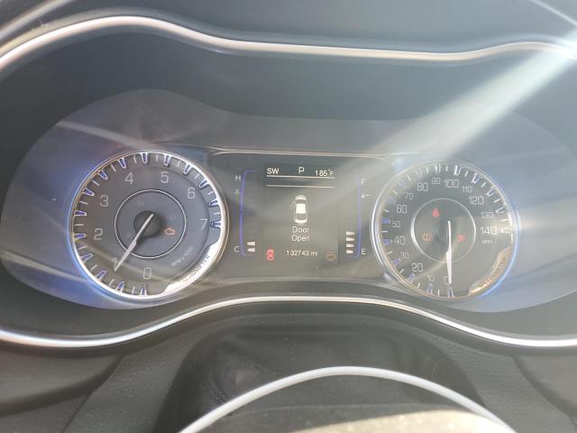 Снимка 9 от търг – 2015 CHRYSLER 200 LIMITE с VIN 1C3CCCAB0FN729623