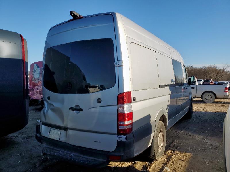 Photo 3 from auction – 2014 MERCEDES-BENZ SPRINTER 2 with VIN WDZPE8DC1E5894765