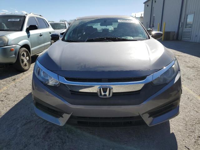 Photo 5 from auction – 2018 HONDA CIVIC EX with VIN 2HGFC2F76JH592360