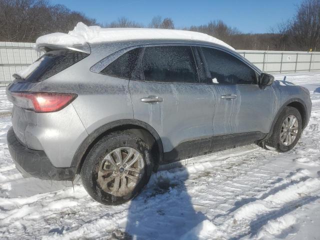 Photo 3 from auction – 2022 FORD ESCAPE SE with VIN 1FMCU9G67NUB09809