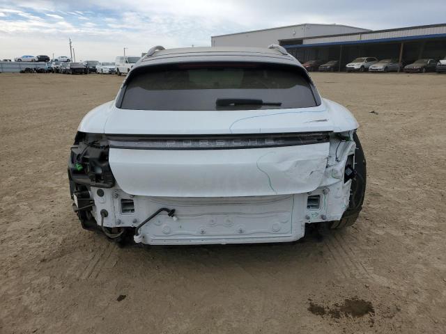 Photo 6 from auction – 2022 PORSCHE TAYCAN CRO with VIN WP0BB2Y15NSA71463